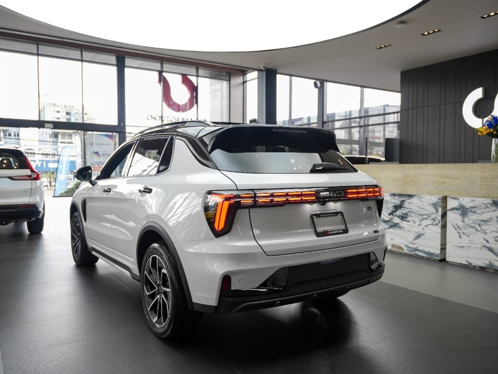 Lynk CO 01 — foto 7